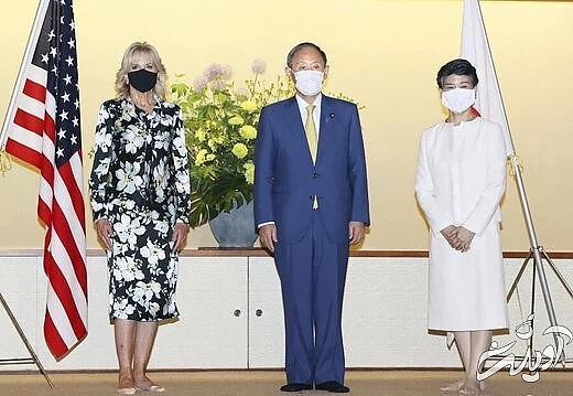 ملاقات جيل و نخست وزير ژاپن بر اساس رسوم اين كشور و بدون كفش برگزار شد.